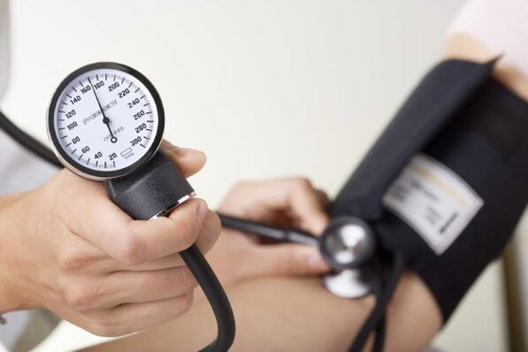 Las personas con presión arterial alta tienen prohibido seguir una dieta perezosa